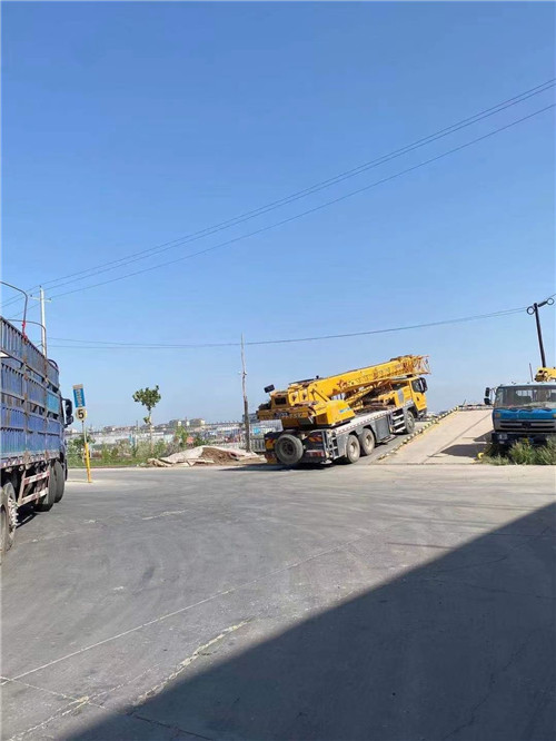 天祝25吨吊车的租赁价格大概是多少？